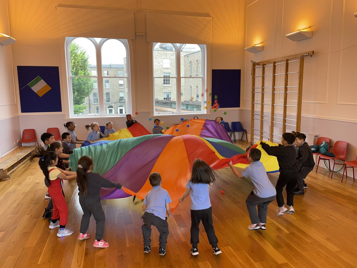 CentralModelInf's tweet image. We didn’t let the weather dampen our spirits today in CMIS and had great fun with our hoops and parachute in the hall! @ActiveFlag #ASW24