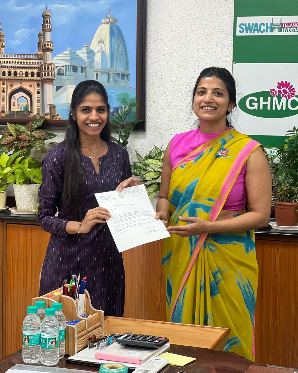 hema_samala's tweet photo. Called on GHMC Incharge Commissioner @amrapalikata Garu at GHMC Head Office. Given a representation &amp; discussed various issues and requested to expedite the pending works pertaining to Seethaphalmandi Division. https://t.co/Tkd0bz2MAw