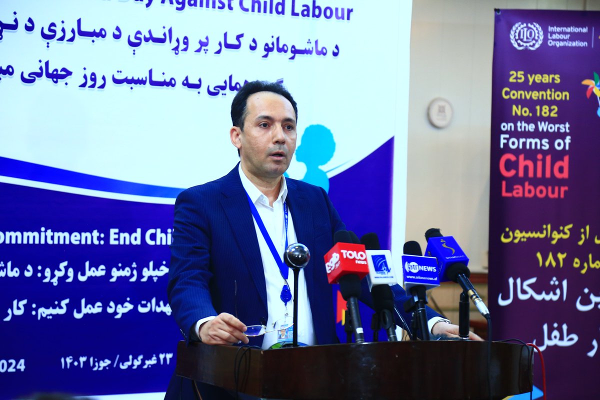 ILOAfghanistan's tweet photo. "We stay committed &amp; continue to work with our partners for the prevention &amp; elimination of child labour in Afghanistan; &amp; strongly advocate for the Child Labour Elimination to be a key agenda item in the upcoming National Labour Conference in the country."
-Ramin B., ILO SC, Af. https://t.co/YcAlxHbC2X