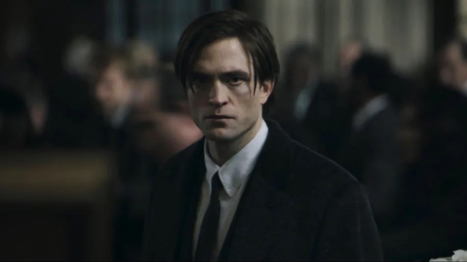 MovieEndorser's tweet photo. Robert Pattinson in THE BATMAN https://t.co/MmUaFUsYU0