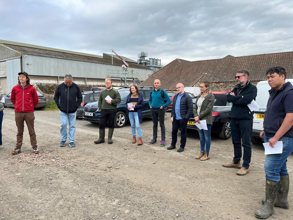 C2Network_'s tweet image. 🌱🌱Huge thks to @ScotAgCoOp for today&apos;s visit to its field trial site at South Parks of Balgonie in Fife.
Great chance to meet the Biochar Innovations Team too and to hear more about their granular biochar product and much to discuss including its &quot;carbon negative&quot; fertiliser.