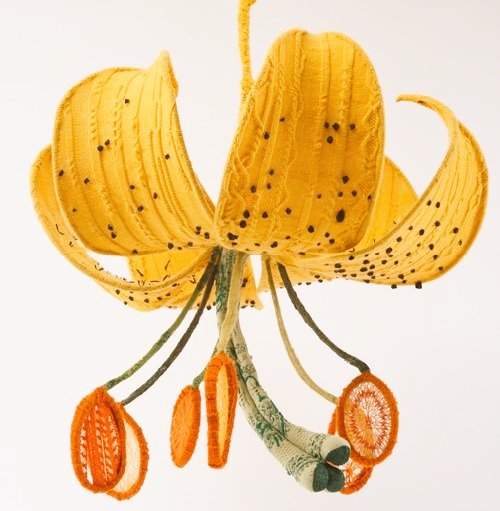 Botanically-accurate knitted sculptures of flowers by artist Tatyana Yanishevsky #womensart