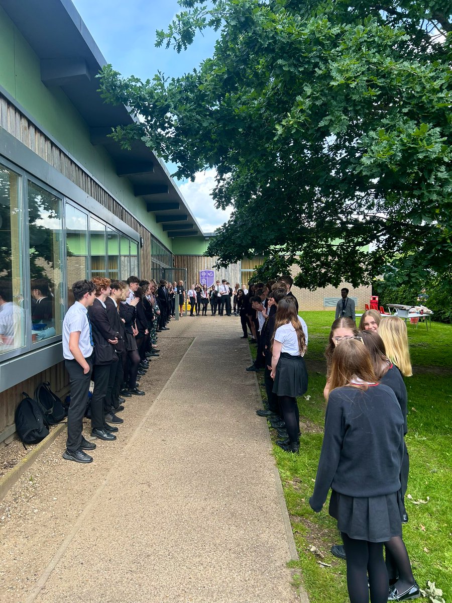 SancroftAcademy's tweet photo. A wonderful guard of honour from staff and Y10 as we say farewell to Y11 #ClassOf2024 today #SancroftFamily💜 https://t.co/y3HhKQyOGj