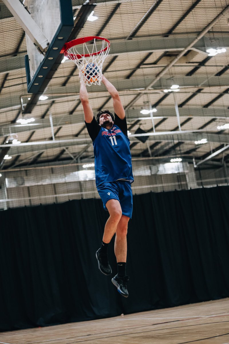 👀 Alumni Watch! 

<a href="/MaxRichardson11/">Max Richardson</a> &amp; <a href="/EvanWalshe/">Evan Walshe - 77</a> on court for <a href="/gbbasketball/">Great Britain Basketball</a> 3x3 training camp! 🇬🇧