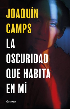 #reseña de uno de los mejores #thriller del año "La oscuridad que habita en mí", de Joaquín Camps. Por Begoña Vidal Planetadelibros.com <a href="/Todoliteraturas/">Todoliteraturas</a> <a href="/Joliaga/">Javier Oliaga</a> 
todoliteratura.es/noticia/59693/…