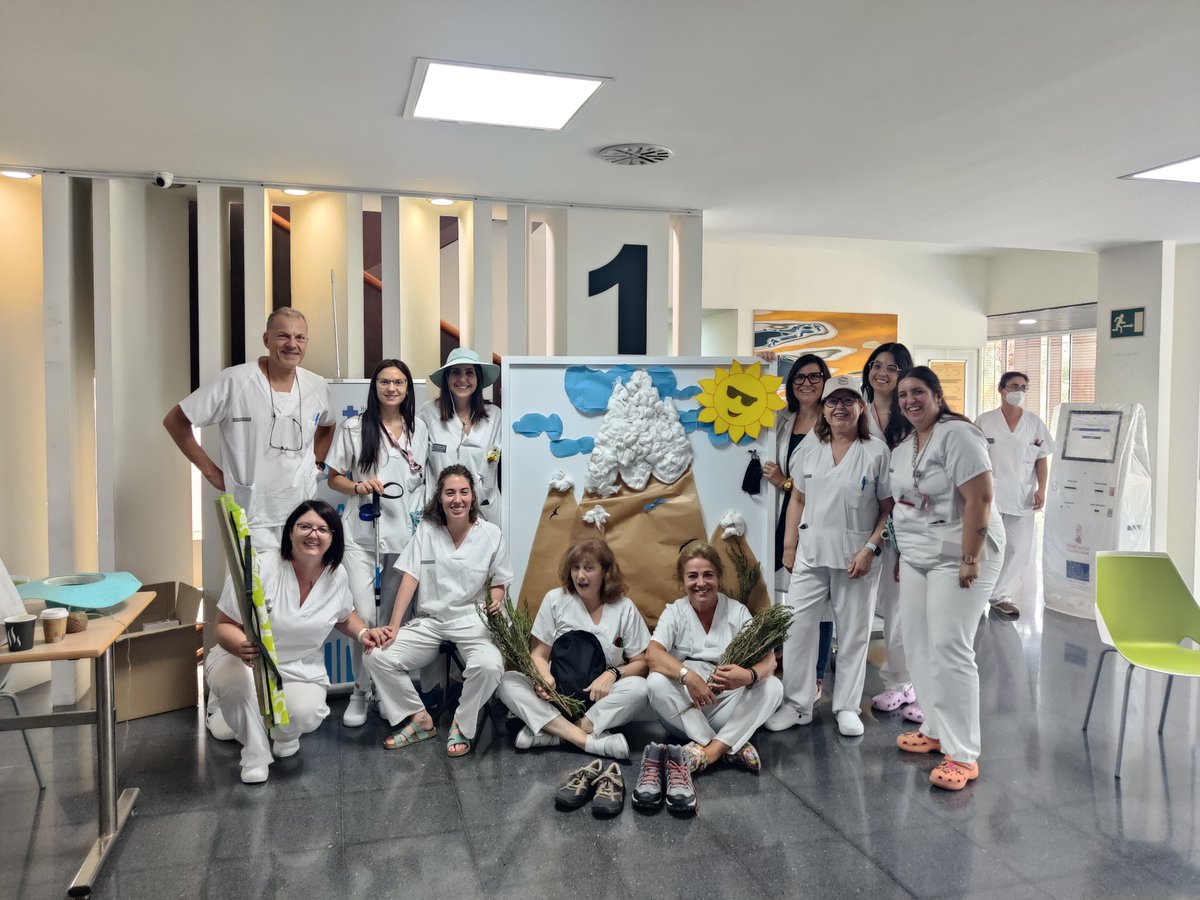 GVAsaludelche's tweet photo. #DíaDeLaPrevenciónCáncerDePiel

👉Se han atendido 242 personas en las mesas informativas de las que se han derivado a Atención Primaria 47 para valorar remitir a Dermatología.  

👉Se han realizado actividades con 40 niños https://t.co/O5K7QVwk6Q
