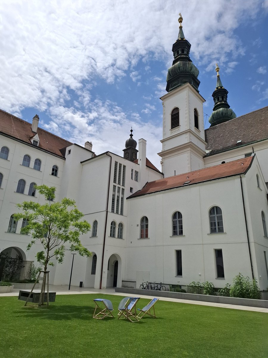 Happy to spent intensive three days at <a href="/CLSinfra/">CLS INFRA | <a href="/CLSinfra/">CLS INFRA | @CLSinfra@fedihum | @clsinfra.bsky</a>@fedihum | @clsinfra.bsky</a> training school in Vienna. Having lot of fun when playing with #lod <a href="/dramacorpora/">DraCor</a> <a href="/Gephi/">Gephi graph viz</a> and other DH tools. Very much enjoyed the hostility of <a href="/ACDH_OeAW/">ACDH-CH</a> and whole @CLSinfra team!