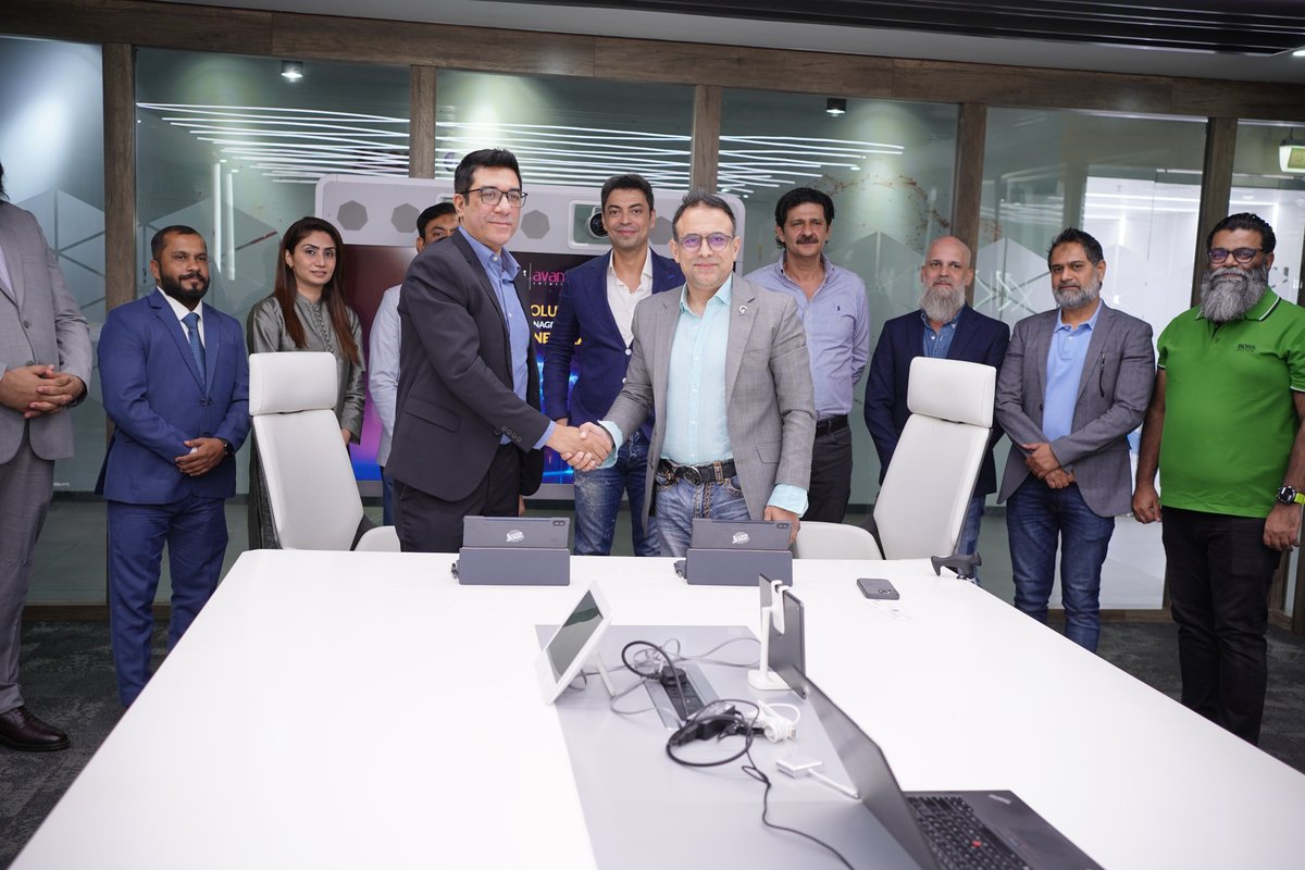 JazzBusiness's tweet photo. Avanza Solutions & #GarajCloud are pleased to announce a strategic partnership through a Memorandum of Understanding (MoU). This collaboration aims to deliver comprehensive solutions to businesses, leveraging the strengths & expertise of both companies.
#OpportunitiesUnlocked https://t.co/OtCaAOR0ze