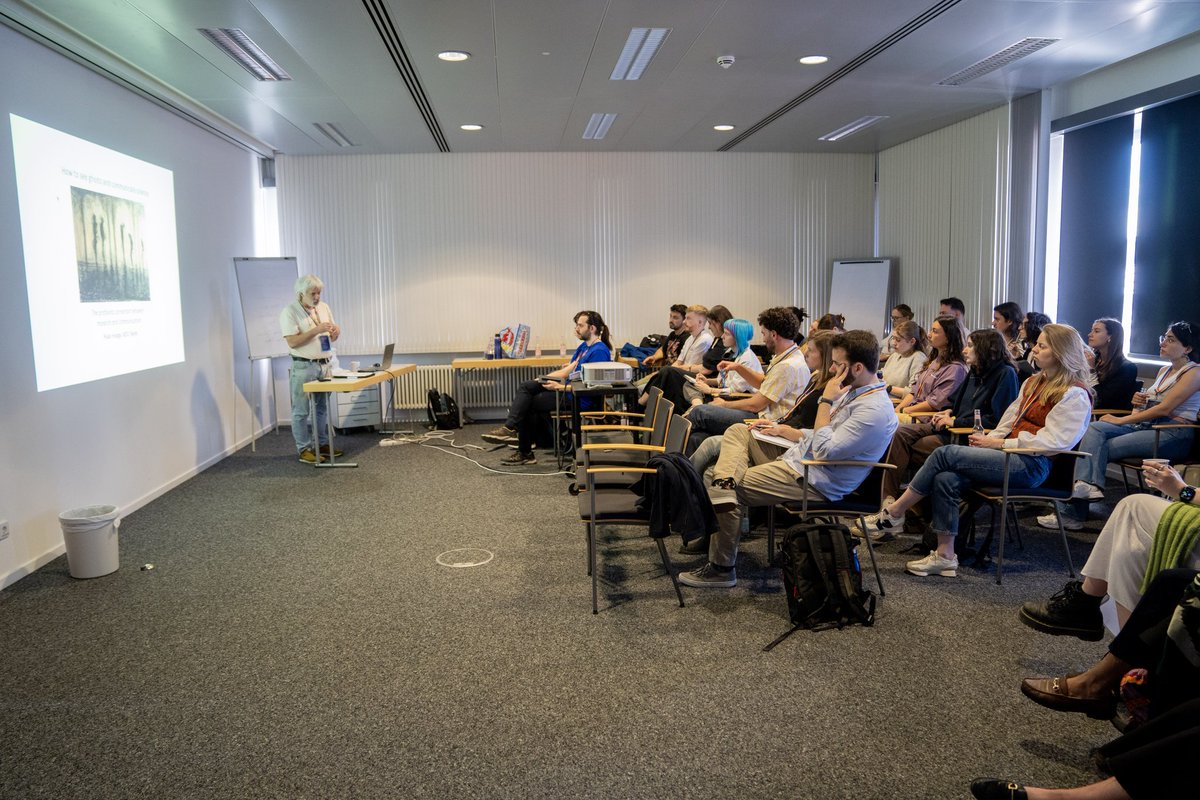 ipscconf's tweet image. What a success! The workshops held at the #MDC campus Buch on #ScientificWriting, #Networking, #ScientificCommunication and #Democratisingscience are a wrap.
A huge thank you to the workshop hosts. We loved the exchange and discussions.
#IPSCC2024 #Workshops