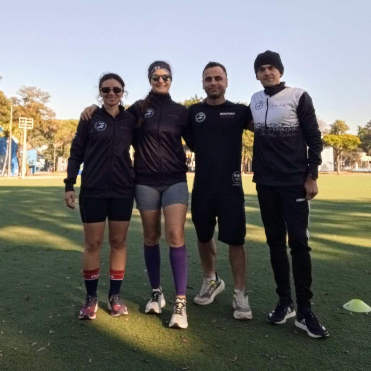 paulo_maratona's tweet photo. Monteiro Equipe de corrida 🏴🏳️🥇. Mais uma manhã de treinos no centro esportivo Tiete. #vdotcoach https://t.co/y9XHU3izVJ