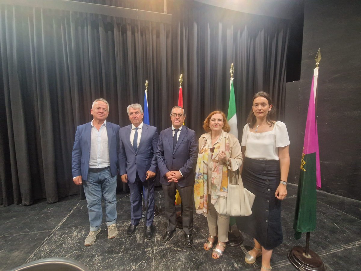 Desarrollo Educativo Málaga tweet media