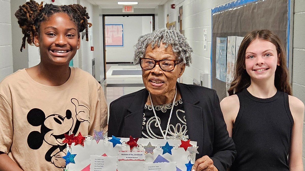PwaySchools's tweet photo. It was our great honor to welcome Dr. Opal Lee - the "Grandmother of Juneteenth" - to Arbor Intermediate School on Monday, 6/10! Dr. Lee is a retired teacher and activist who was instrumental in getting Juneteenth recognized as a federal holiday. #PwayPride #PwayInspires https://t.co/nxyLoeQQ6z