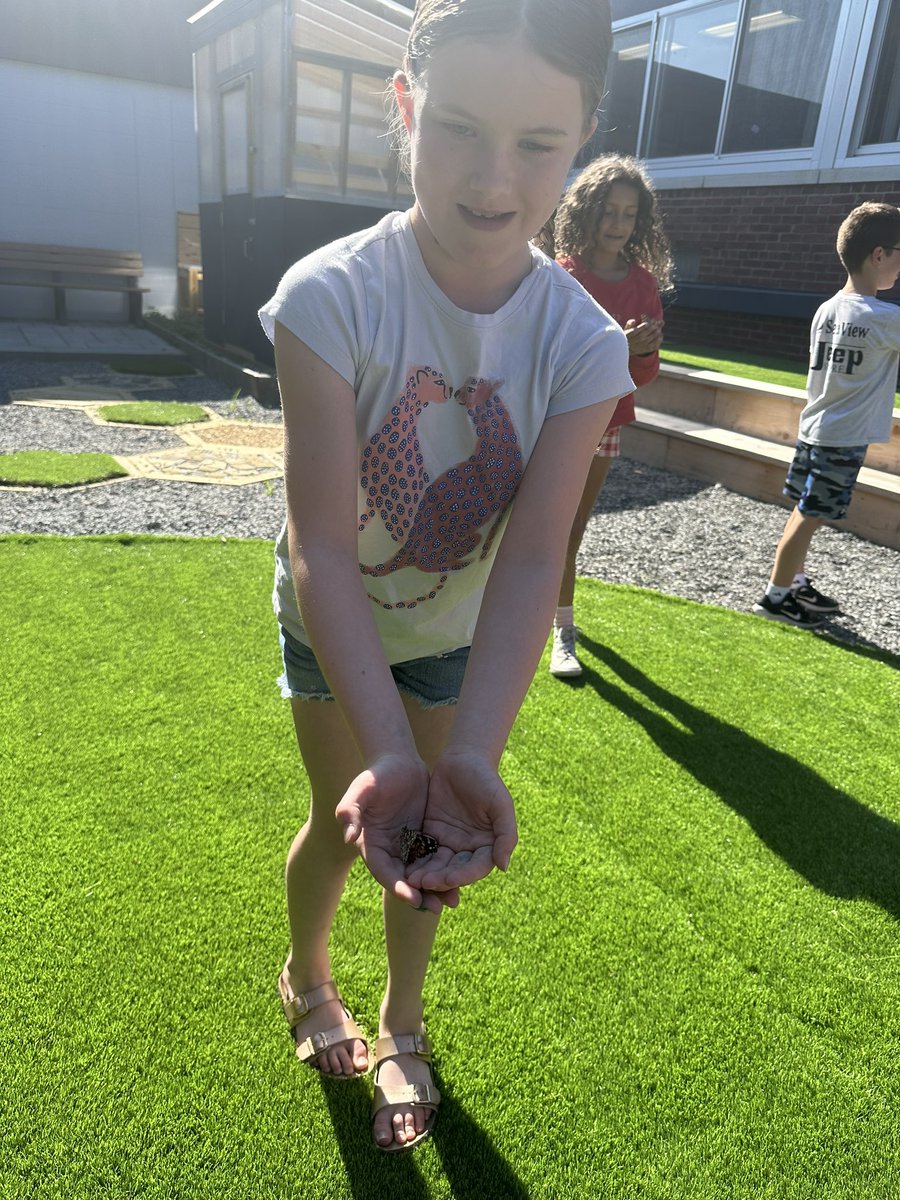 Alexa Booth tweet media