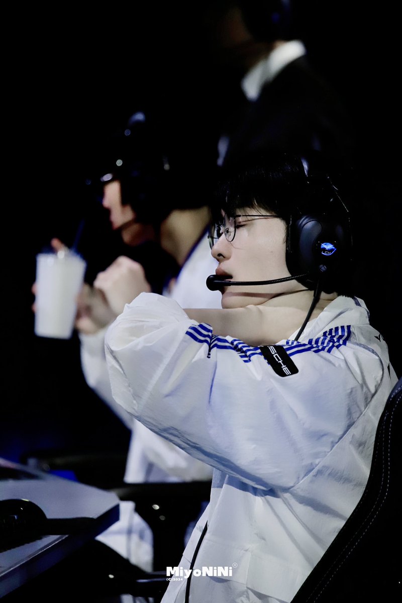 Miyo0124_'s tweet image. 240613 BRO vs DRX

항상 응원할게요

#Rascal #라스칼