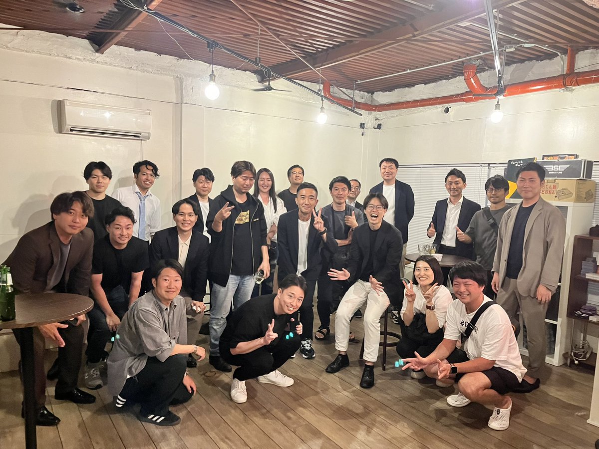 kotapon_10's tweet photo. 人的資本経営Bar、
PeopleX会、大盛況でした！！

橘さん、ありがとうございましたー！！
(店長ぼっち笑いました笑笑 https://t.co/jWbn1qwdmt