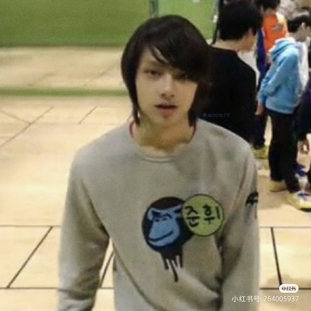 란쭈 tweet media