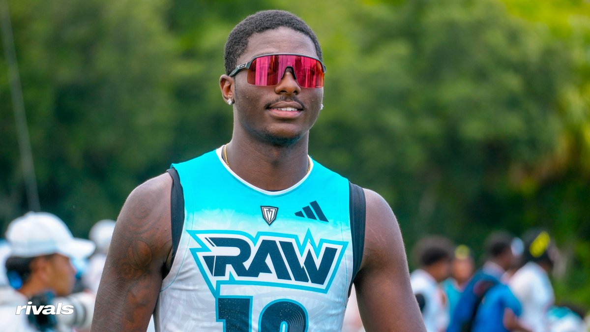 samspiegs's tweet photo. Elite Reidsville (N.C.) Senior High TE Kendre Harrison has visits locked in back to North Carolina and out to Oregon this summer

The nation's top TE in 2026 gives the latest: https://t.co/brsOaVc0TR https://t.co/pgxl162ygy