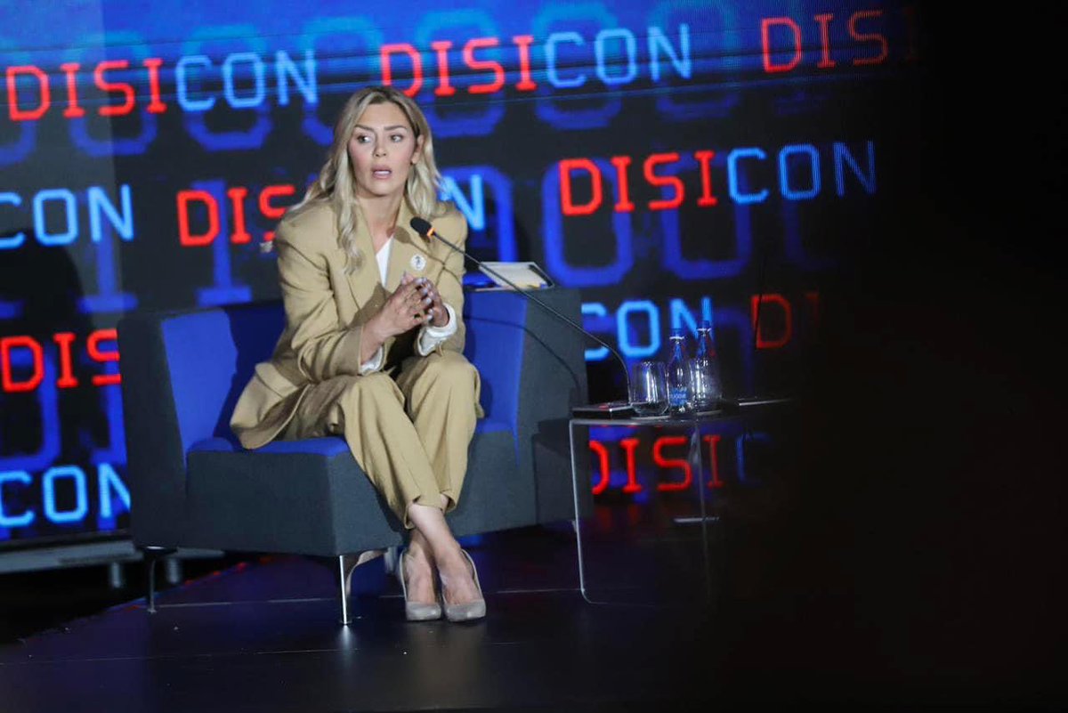 Defending the truth is defending democracy. Fight misinformation &amp; always promote credibility and transparency! 
Thank you <a href="/NDIKosovo/">NDI Kosovo</a> for having me! 
#DISICON