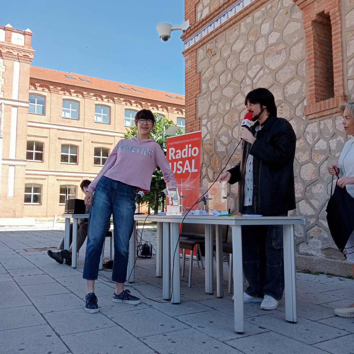 STrinidadZamora's tweet photo. 🎙️ Clausura #PIESintoniza 23-24
🌟 El placer de compartir con @RadioUSAL el Poder de "Los Guardianes del Duero" en @usal
Hablamos de :
✅ #PIEEscuelasSaludables
✅ #PIECrea
✅ #SelloAmbiental_CyL
#FacultadTour #Zamora
@MagisterioZA
#MírateMíraleAdmira
#FundaciónEducativaADD https://t.co/SvcPB4P1Z8
