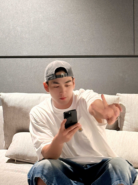 백호(BAEKHO) tweet media