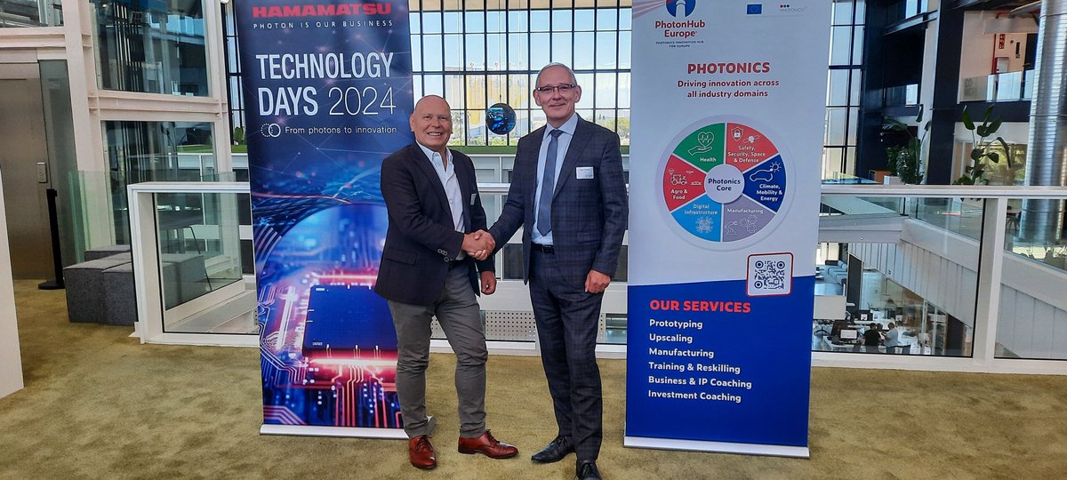 PhotonHub's tweet image. Hola from Barcelona! 🇪🇸 Today is the grand finale of Hamamatsu Technology Days! Honored to partner with @HamamatsuPhoton. Special thanks to Marco Mayer and his team! Thank you to everyone who joined us. Missed out? Learn more at buff.ly/3RlxlFZ

#TechnologyDays #PilotLine