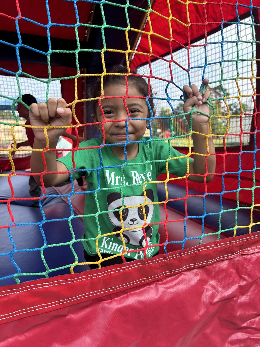 Rosalinda Garcia tweet media