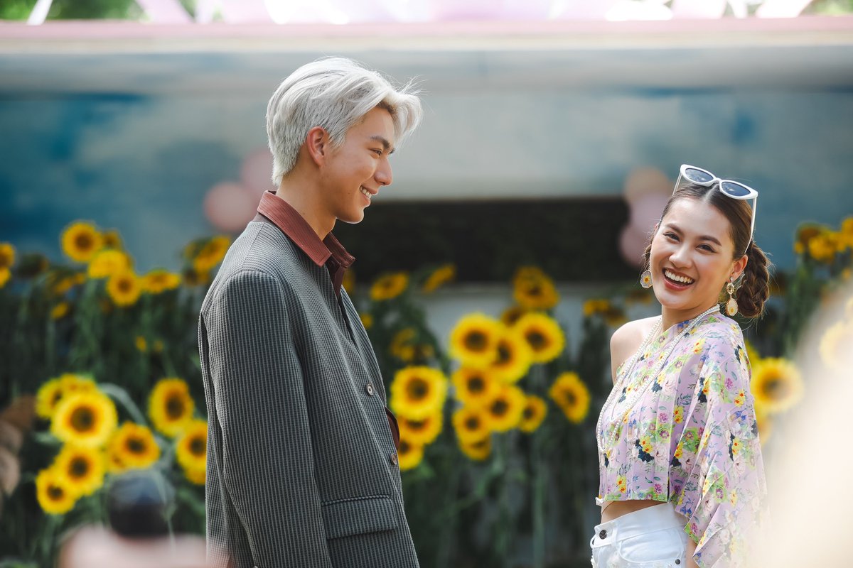 onehdthailand's tweet photo. ฉันขอคะแนนกับฉากนี้หน่อยค่ะแก เต็ม 10 ขำไปเท่าไหร่ พู๊ดดด…

#LoveLesson010Ep2
📺 ทางช่องวัน 31 เวอร์ชัน TV
📲 ทางแอป oneD เวอร์ชัน UNCUT
#oneDoriginal #oneD #ช่องวัน31 https://t.co/aTuyNHzfjD