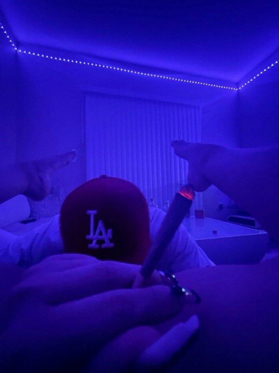 Stoner Barbie (@stonersvilla) on Twitter photo 