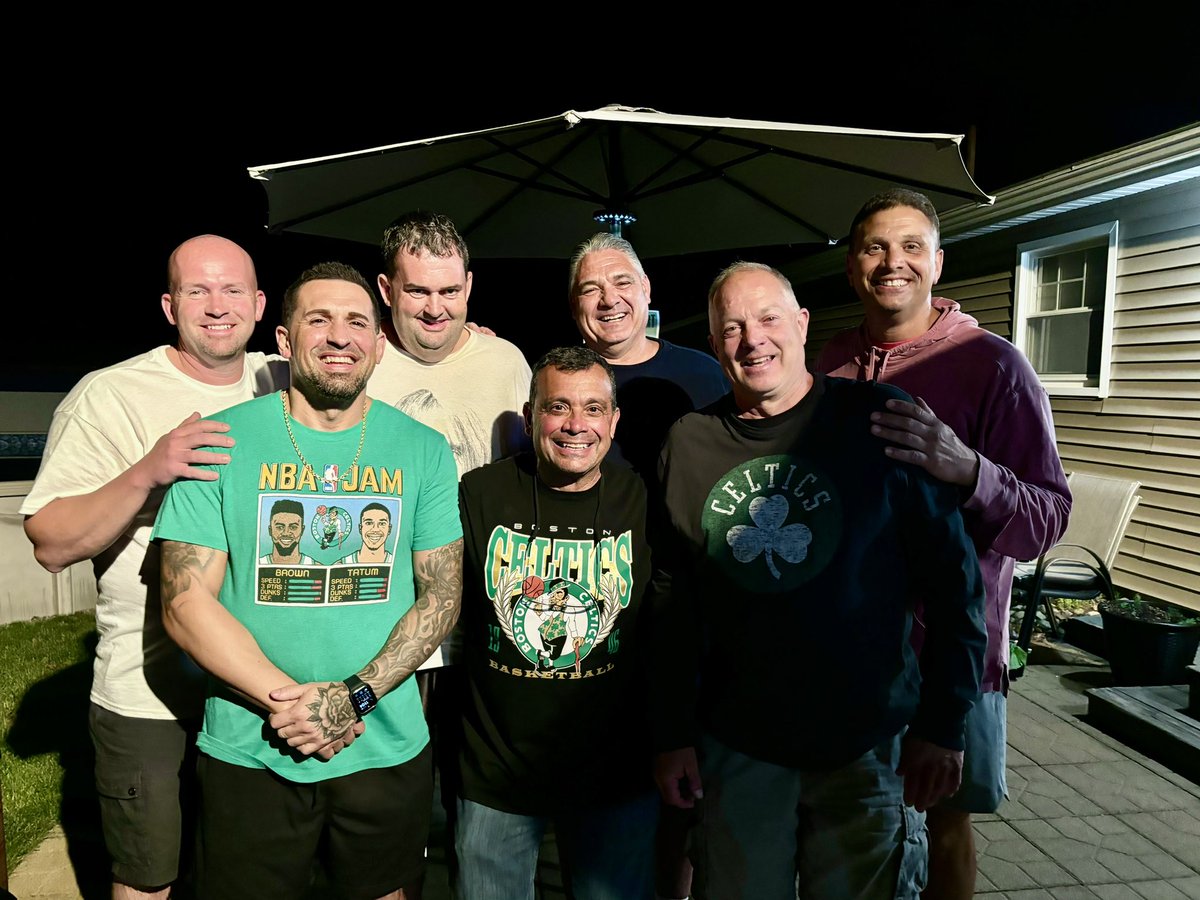 coachjet25's tweet photo. The Revere High Boys Basketball Coaching Staff got together last night for Game 3 of the Finals! Nine years ago we came together and clicked from day one, great night and great win for the C’s! One more for Banner 18!!! ☘️🏀🔥 #differenthere https://t.co/yHC1c1wkvY
