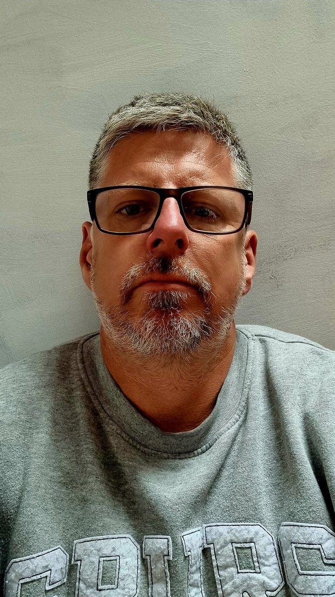Quietbiglad's tweet photo. The face of someone who absolutely loves decorating, tbf it's started chucking it down so not quite as bad. #decorating #grumpyoldman #speccy #weeksleave https://t.co/XRfURbc7R3