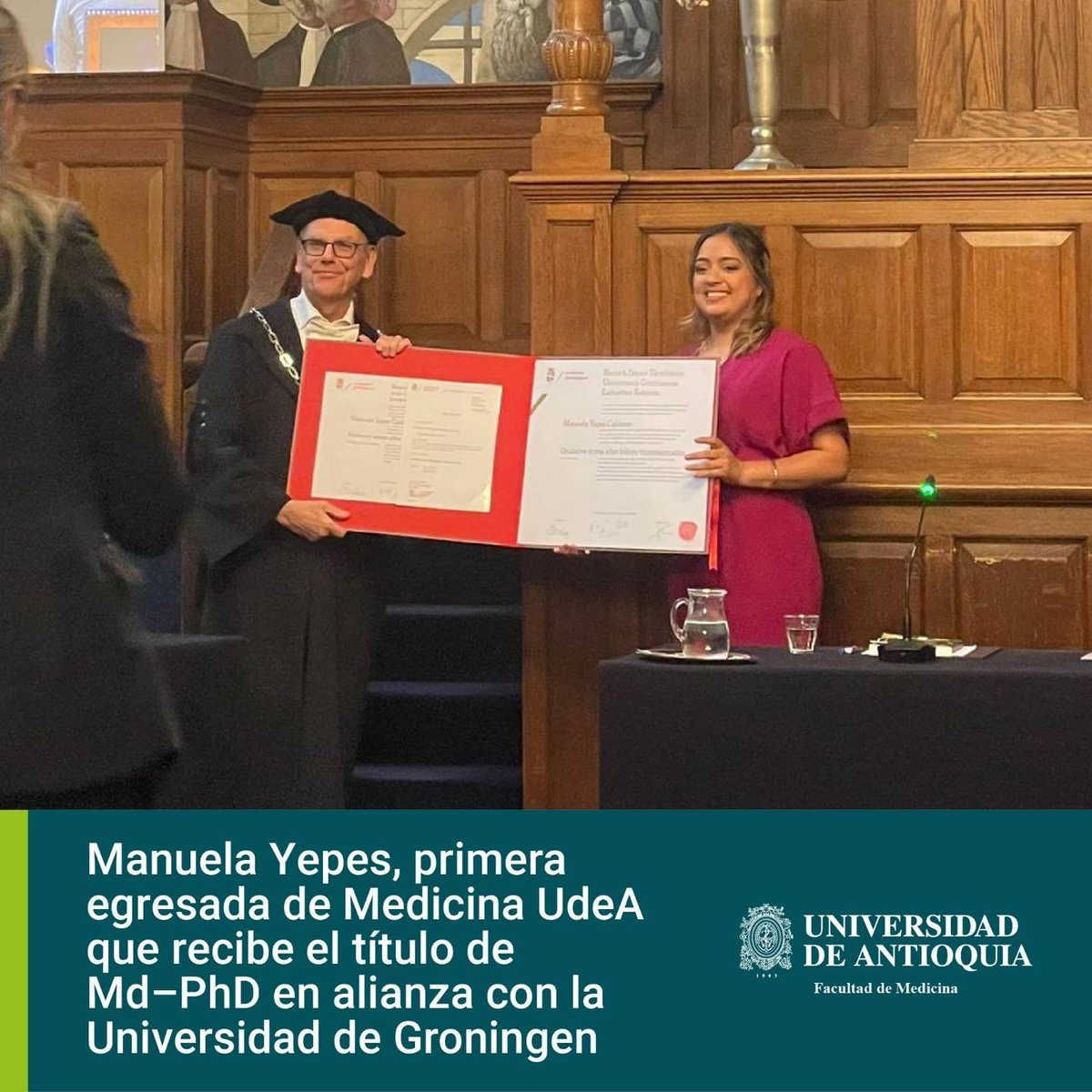 Medicina_UdeA's tweet photo. #OrgulloUdeA 💚 Manuela Yepes Calderón, quien se graduó en 2021 como médica y cirujana de Medicina UdeA, ahora es la primera egresada del programa internacional MD-PhD en convenio con la @univgroningen 

🔗 Lee le nota completa, aquí👉 https://t.co/KiWkTW6qBc

¡Felicitaciones! 👏 https://t.co/ofiwHdGYZL