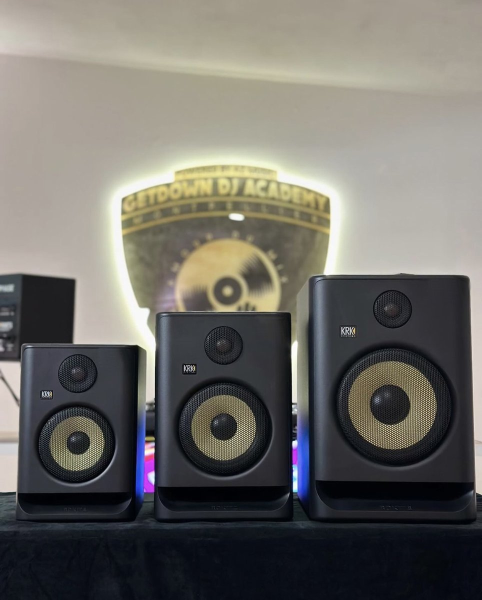 KRK_Music_'s tweet photo. The newest addition to #KRKMusic’s range of #proaudiosolutions: the #ROKITGenerationFive #StudioMonitors are offered in 3 sizes; feature 3 new voicing modes, an enhanced tweeter design, and have a refreshed LCD w/DSP. Visit https://t.co/wqRtSdawYQ 📸 @ azmusic_montpellier on IG https://t.co/LuHSmx7Rwf