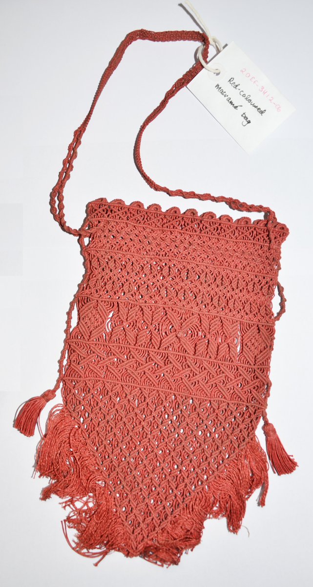 Do you own special objects that speak of your identity as a refugee? Jo <a href="/ucdarchaeology/">UCD Archaeology, Dublin</a> is looking for collaborators to co-create an exhibition at Kilmainham Museum exploring how family memorabilia helps people navigate experiences of conflict. For info email Joanna.bruck@ucd.ie