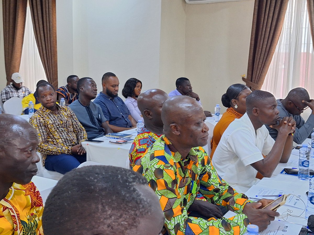 Solidaridad_wa's tweet photo. 2/3 Currently, gold #valuechain actors are discussing the impacts, challenges &amp; lessons learned, as well as opportunities identified during the implementation of the project. Additionally, they will discuss collaborative efforts toward promoting a sustainable gold sector in Ghana https://t.co/8ECJ8GMGYI