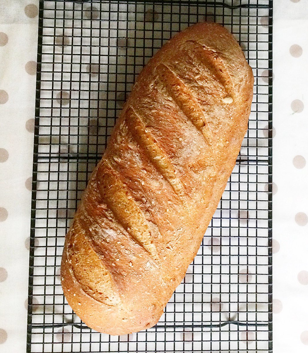 sammiefeasting's tweet image. Second loaf baked today. Wholemeal Seeded Bloomer, the dough was easier to handle. One mor test and it’ll be on the blog - because this may be my favourite beard EVER!!!
#baking #realbread #foodblogger