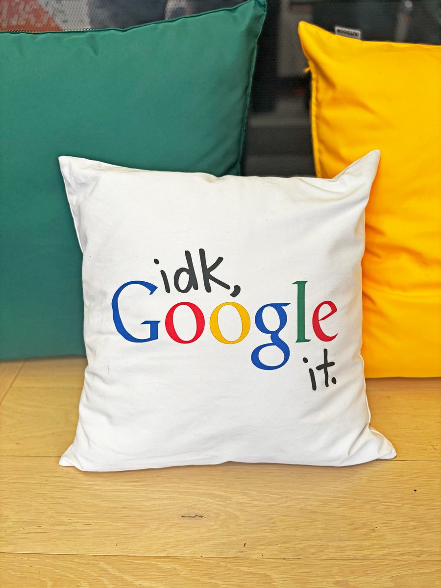 HelloWorldK12CS's tweet image. Students from @ascendschools , @uncommonschools , @FLACSNYC, Future Leaders Institute, &amp;amp; @KIPPNYC  got hands-on experience at @Google NYC this week w/ app design challenges, panels with employees, &amp;amp; more. An inspiring day of possibilities w/ computer science! #googlecodenext