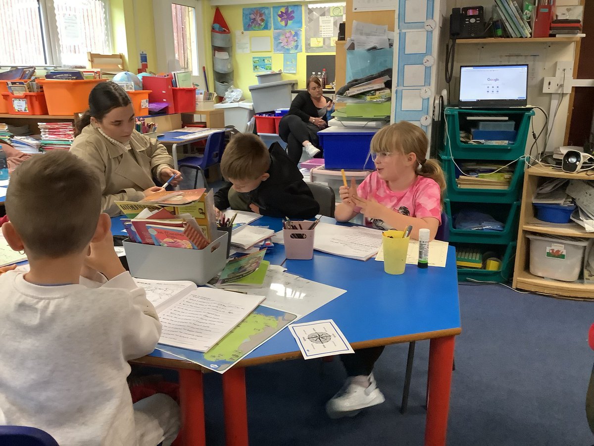 CraigfelenP's tweet photo. #cfp3 are using maths to locate the castles of Wales. https://t.co/xBD9xjvjey
