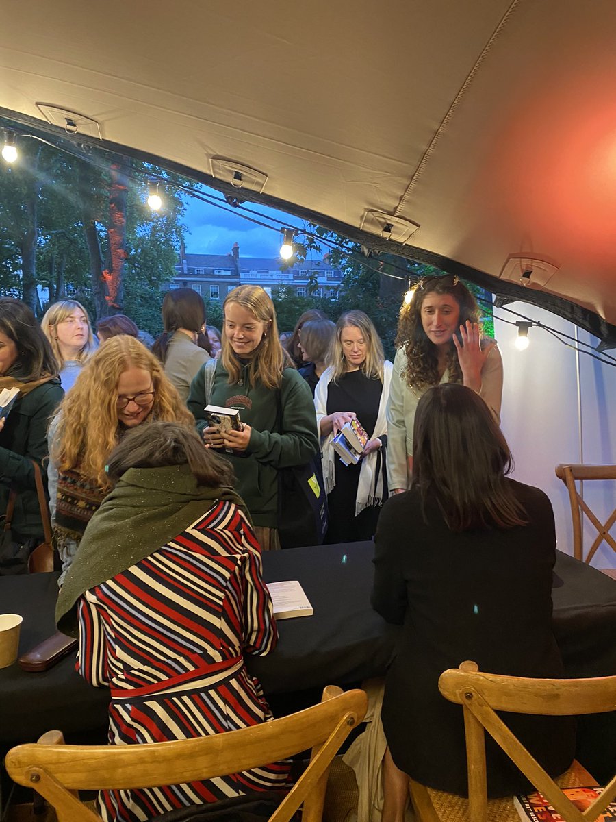 danniferrante's tweet image. A truly wonderful evening at the @WomensPrize readings. So much talent and compassion in the room, I’ve come away feeling incredibly inspired by the astonishing line-up of women and books, including the wonderful @AubeReyLescure