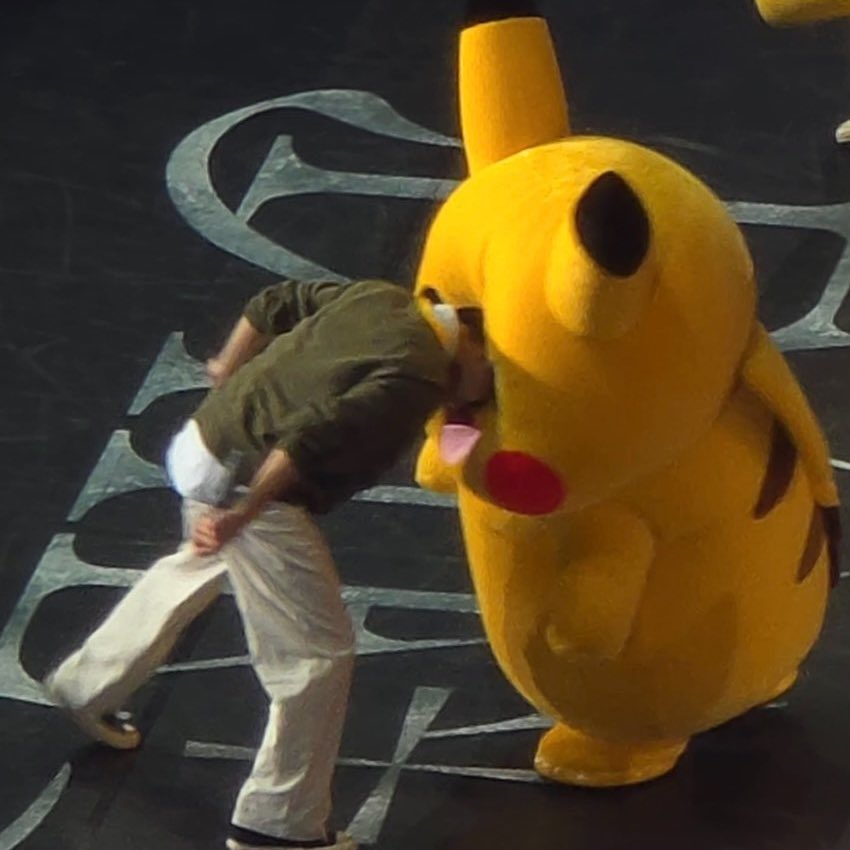 J0209WON's tweet photo. I'M FCKG CRYING WHAT IS HE EVEN DOING?????? PIKA'S FACE 😭😭😭😭 https://t.co/iLf2P1mLIv