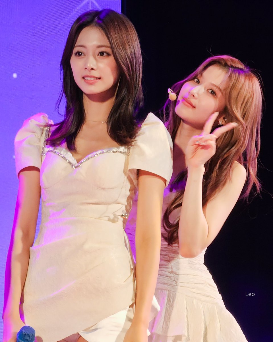 archive_sana's tweet photo. 💜💙

HAPPY TZUYU DAY
#원스의_여름빛_쯔위
#HappyBirTZUday @JYPETWICE https://t.co/3gakwZnnSR