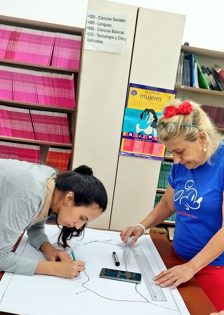CatedralCDCE's tweet photo. Seguimos formando!!. Los Directores de la Parroquia Catedral participaron en el Taller de Cartografía, donde en colectivo, identificaron los indicadores deseados, mediante la participación y reflexión. #VenezuelaPotencia 
@NicolasMaduro @_LaAvanzadora 
@MPPEDUCACION
@CDCECaracas https://t.co/b5Wh5tbsqg