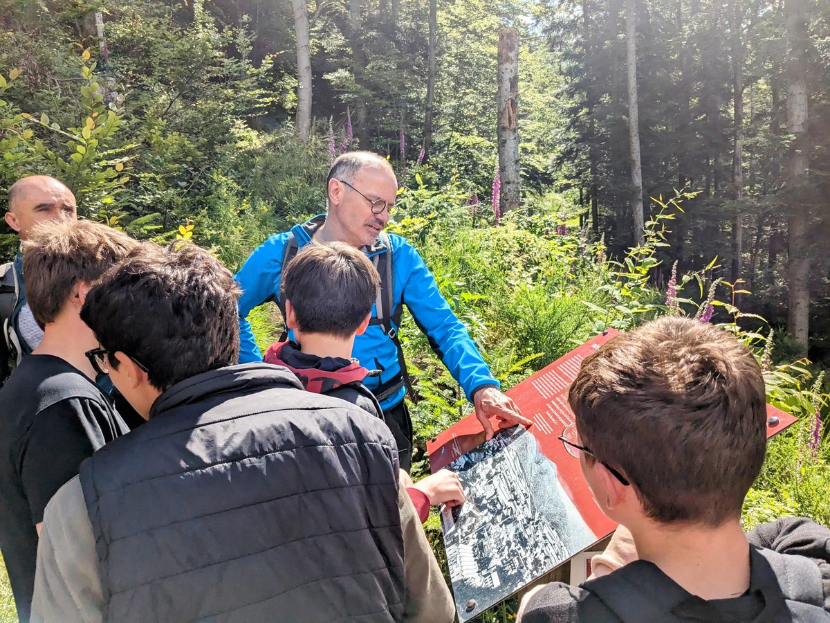 GerardmerLp's tweet photo. 3PM Sortie Mémorial Struthof faire l'histoire sur le terrain et se souvenir Merci à tous
@education_gouv @NBelloubet @regiongrandest
@Franck_LEROY_ @acnancymetz @RLaganier
@AnnePadier @ValDautresme @daac_nancy_metz
@ChantierRichard @GeoffroydeVitry @Prof_docNancy_M https://t.co/s5OYtje7vf