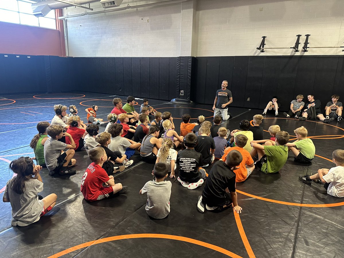KKidWrestling's tweet photo. What a great job by all of these wrestlers at our Konkrete Skill and Drill Camp. They worked hard, and there was some great wrestling all week.

Team Derr took home the camp championship, winning gift certificates to Konkrete Creamery.

We look forward to next year! https://t.co/zvTsWrSrG9