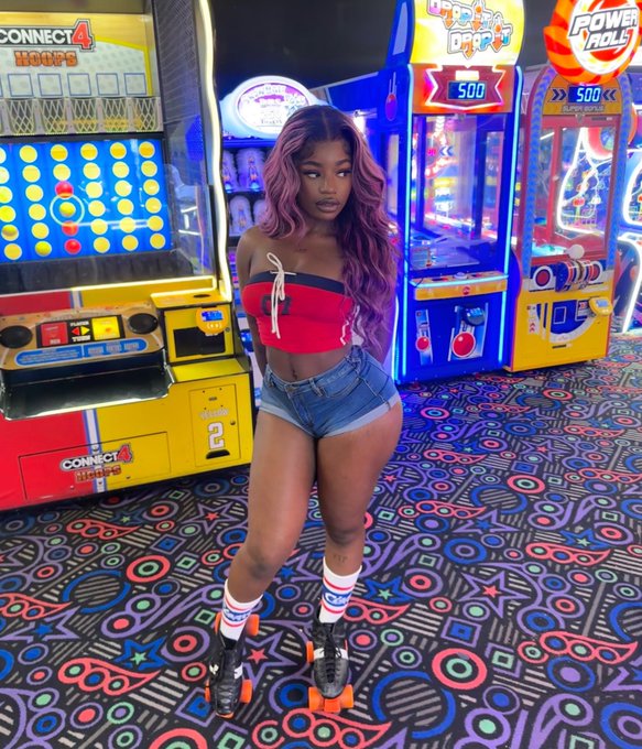 Watch m9ym9y's leaked NSFW photo on TwXstars