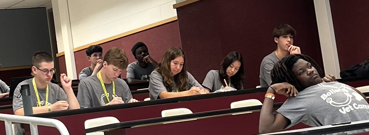 BoilerVetCamp's tweet image. #TeamDiesel is hard at work on a toxicology case!