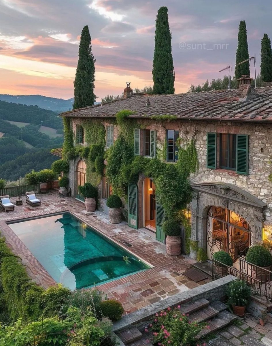 W0rld2026's tweet image. Dream in Tuscany, Italy