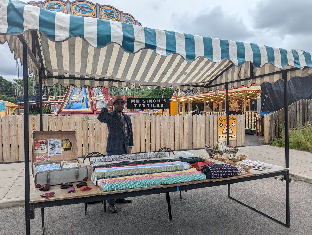izzyhtaylor's tweet image. Delighted to take 
#AIMconference2024 delegates on a little walk and talk of some of @BCLivingMuseum to meet some historic characters and visit some new buildings ✨