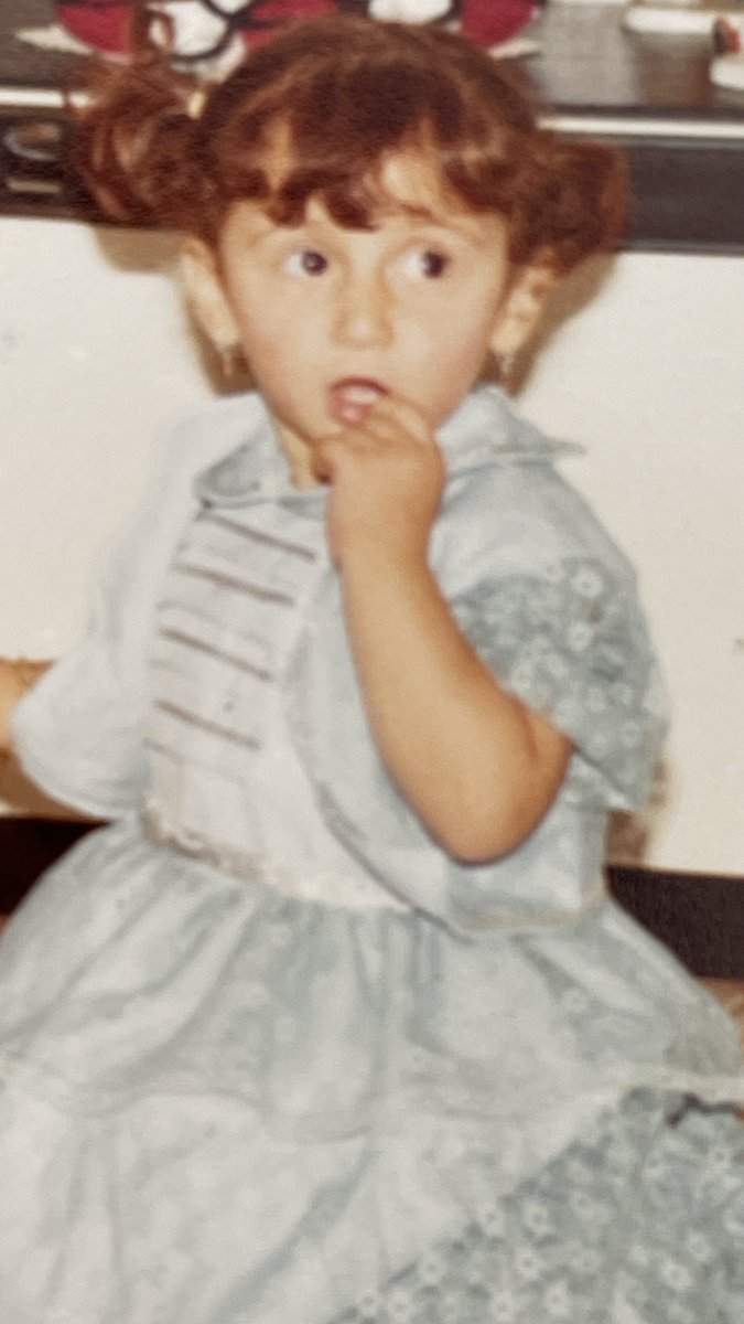 bernberrn's tweet image. Hoşgeldin yeni yaşım,
Hoşgeldin Yeni heyecanlarım,
Hoşgeldin Umutlarım, 
Sizde hoşgeldiniz gerçekleşen hayallerim ve gerçekleşmesini istediğim hayallerime eklenen yeni telaşlarım  hoşgeldiniz 🥂

#13haziran #iyikidoğdum 🌸