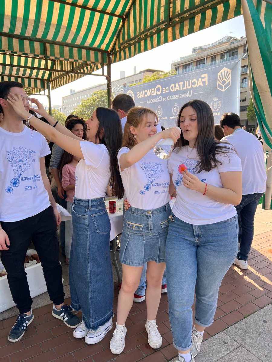 Ana De La Rosa-Herencia tweet media