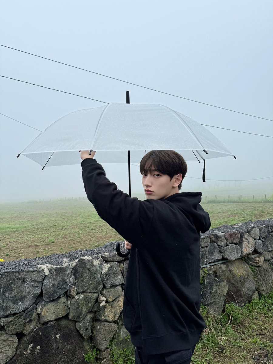 VannerOfficial's tweet photo. [#영광]

VVS 마음에 저격🔫 탕탕탕💙💙💙

#VANNER #배너 #YEONGGWANG https://t.co/G57z7ktiKq